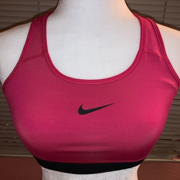 Nike Tops - Nike Running Raspberry Bra Exercise Top sz M